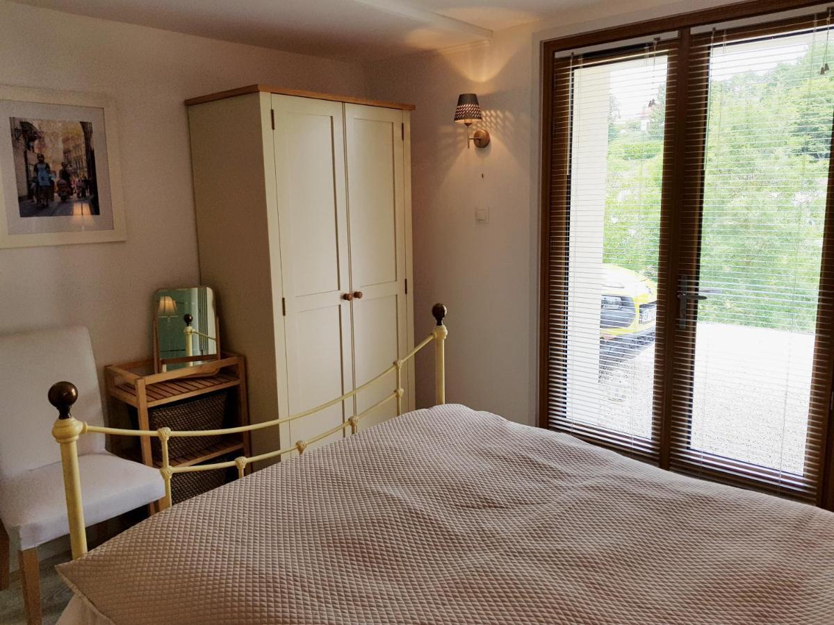 Le Pre Pigeon 86250 Charroux Vienne Bed & Breakfast Екстериор снимка